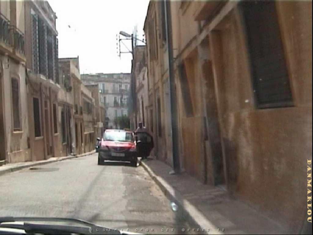 ORAN JUILLET 2007 RUE CORNEILLE N01.JPG